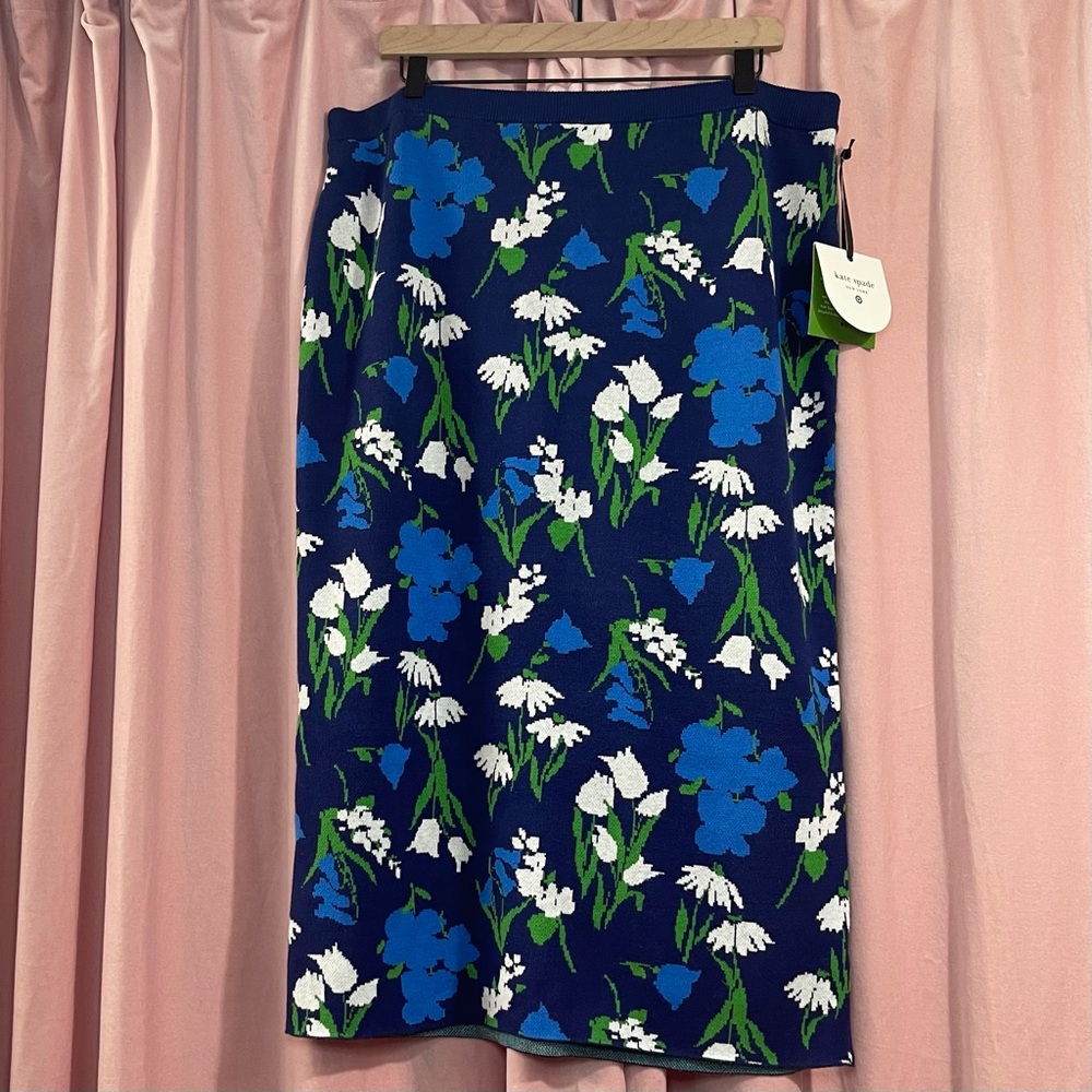 🌸NWT KSNY x Target knit skirt